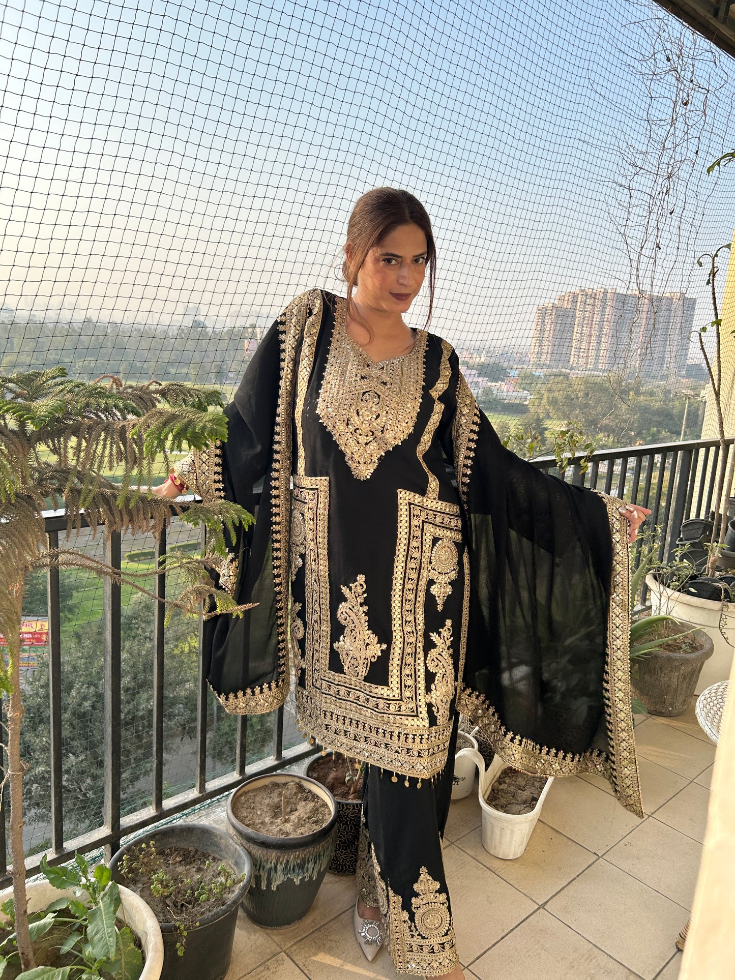 Maharani 3-Piece Embroidered Suit